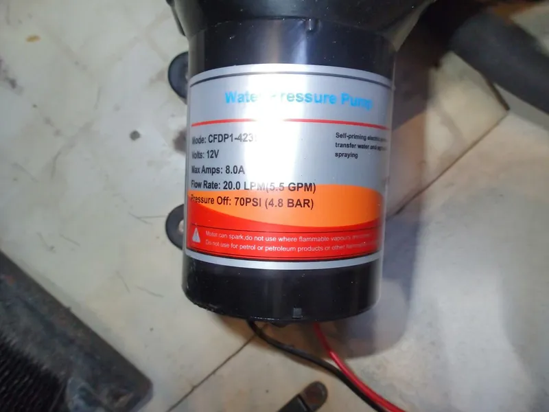 Slide: The Image of Hunter 376 1997 - 5827325