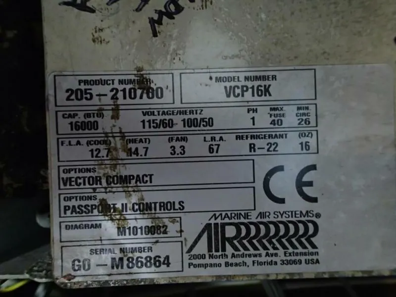 Slide: The Image of Hunter 376 1997 - 5827320