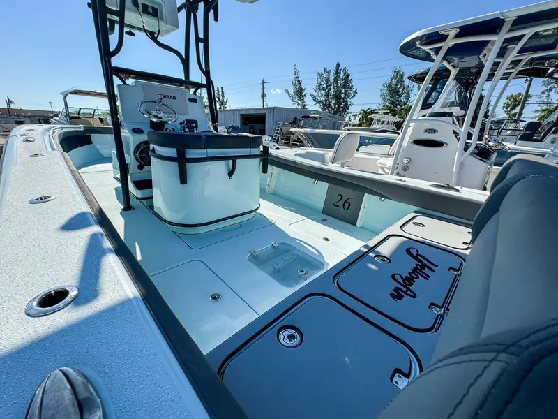 Slide: The Image of Yellowfin 26 2019 - 5824942