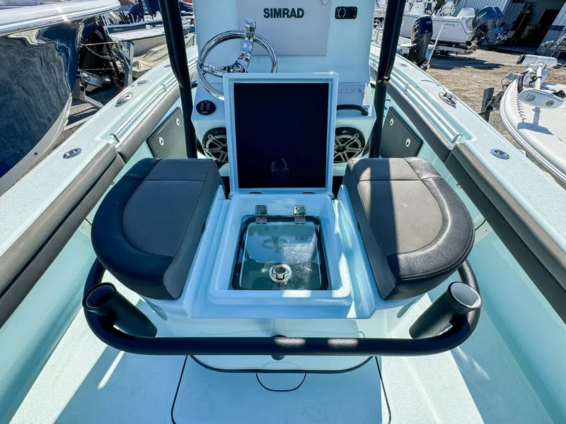 Slide: The Image of Yellowfin 26 2019 - 5824945