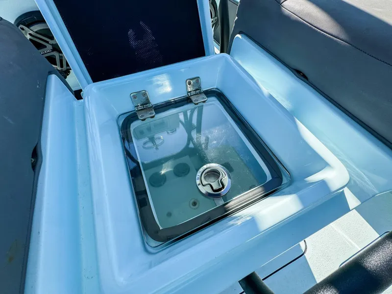 Slide: The Image of Yellowfin 26 2019 - 5824946