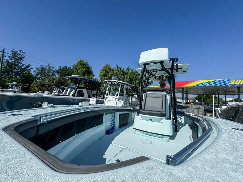 Slide: The Image of Yellowfin 26 2019 - 5824931