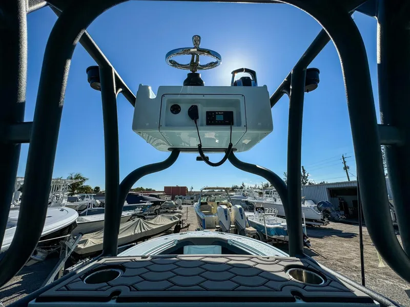 Slide: The Image of Yellowfin 26 2019 - 5824949