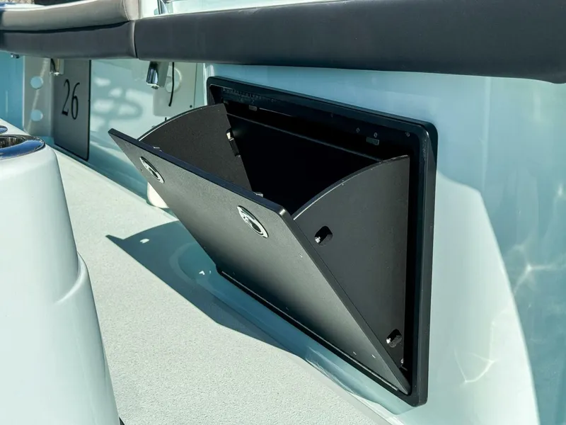 Slide: The Image of Yellowfin 26 2019 - 5824959