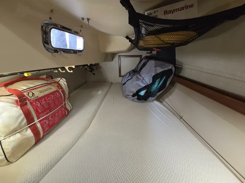 Slide: The Image of Island Packet 38 1988 - 5829360