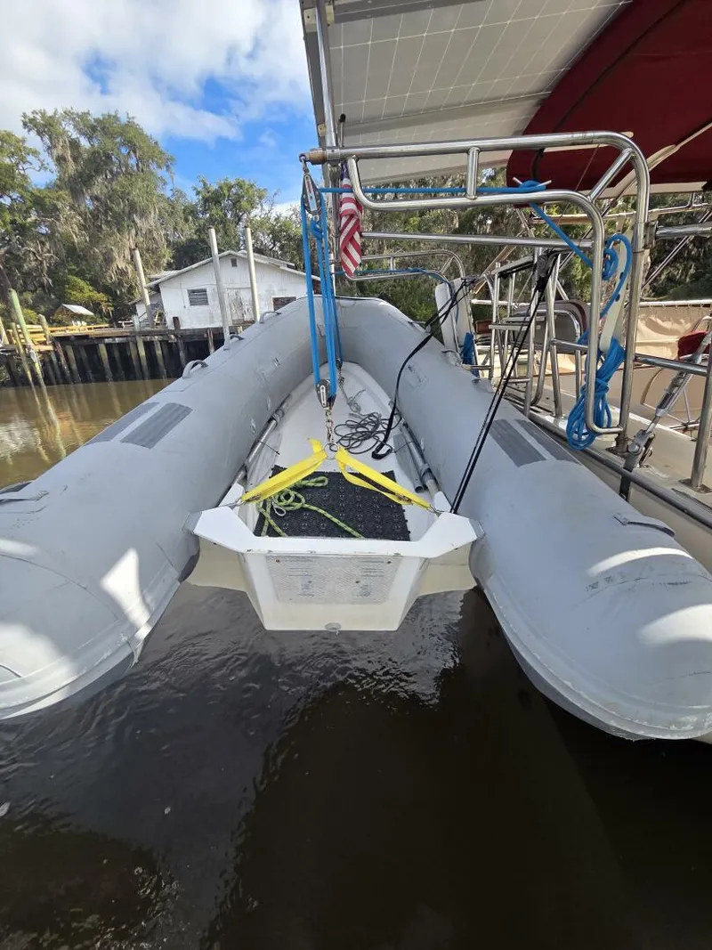 Slide: The Image of Island Packet 38 1988 - 5829388