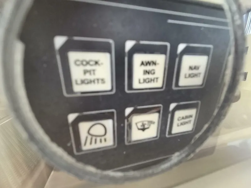 Slide: The Image of Island Packet 38 1988 - 5829390