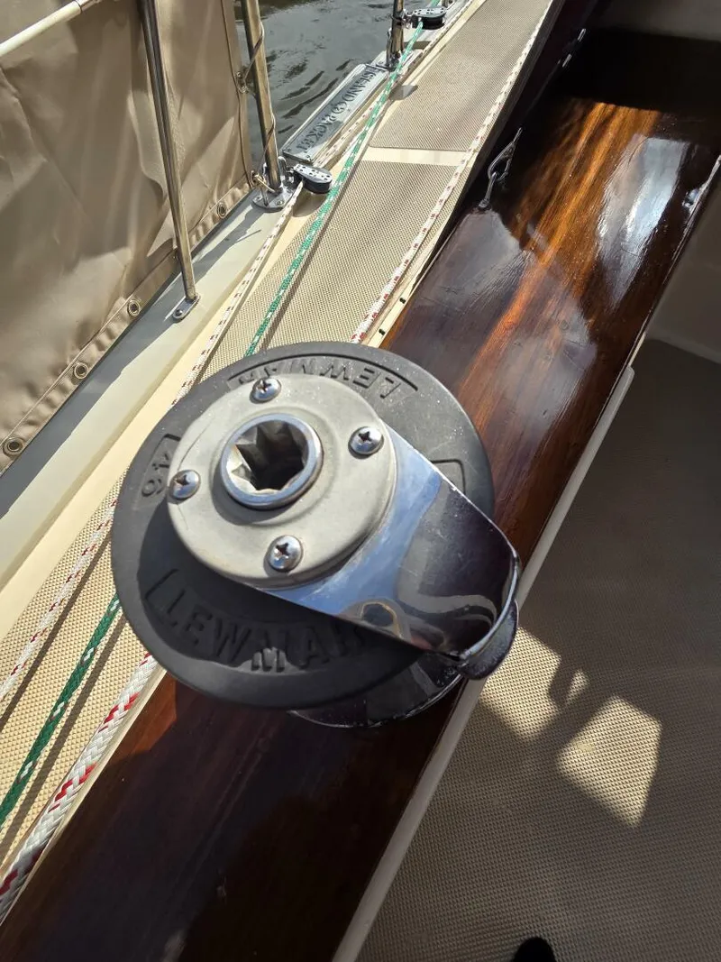 Slide: The Image of Island Packet 38 1988 - 5829395