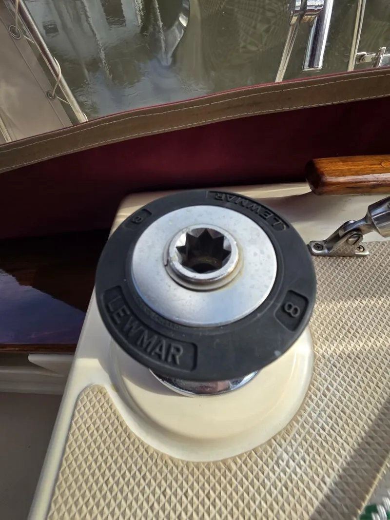 Slide: The Image of Island Packet 38 1988 - 5829399