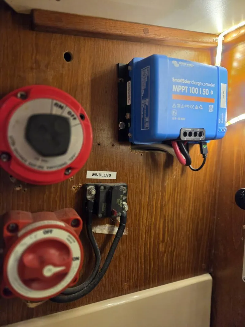 Slide: The Image of Island Packet 38 1988 - 5829405