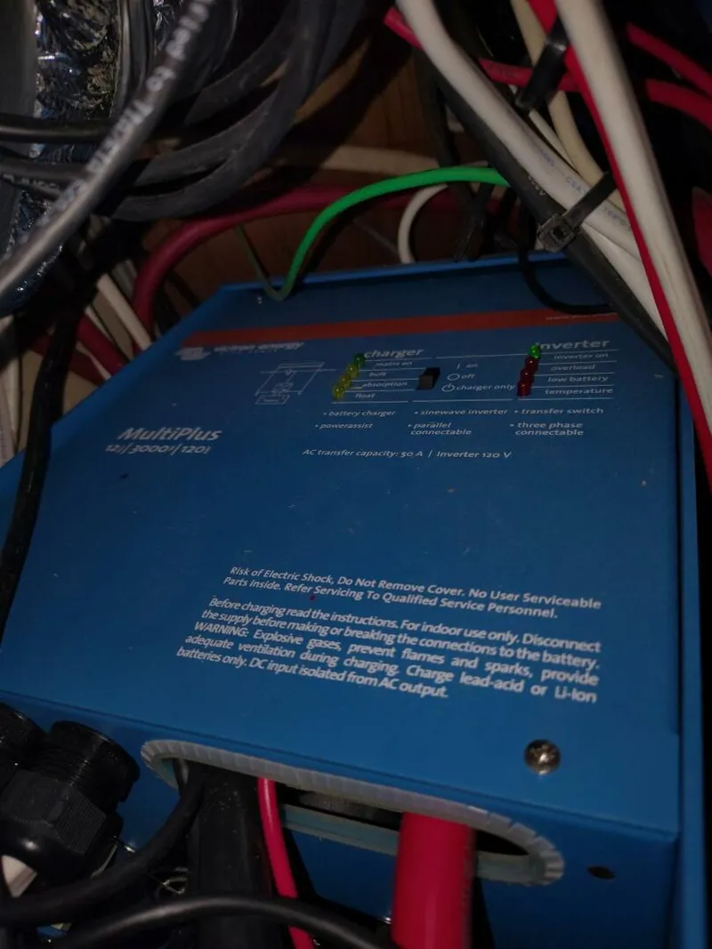 Slide: The Image of Island Packet 38 1988 - 5829831