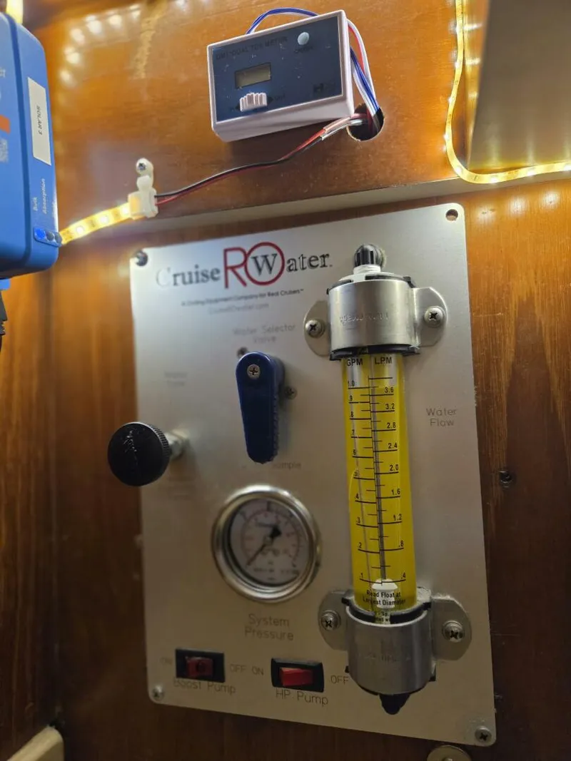 Slide: The Image of Island Packet 38 1988 - 5829417