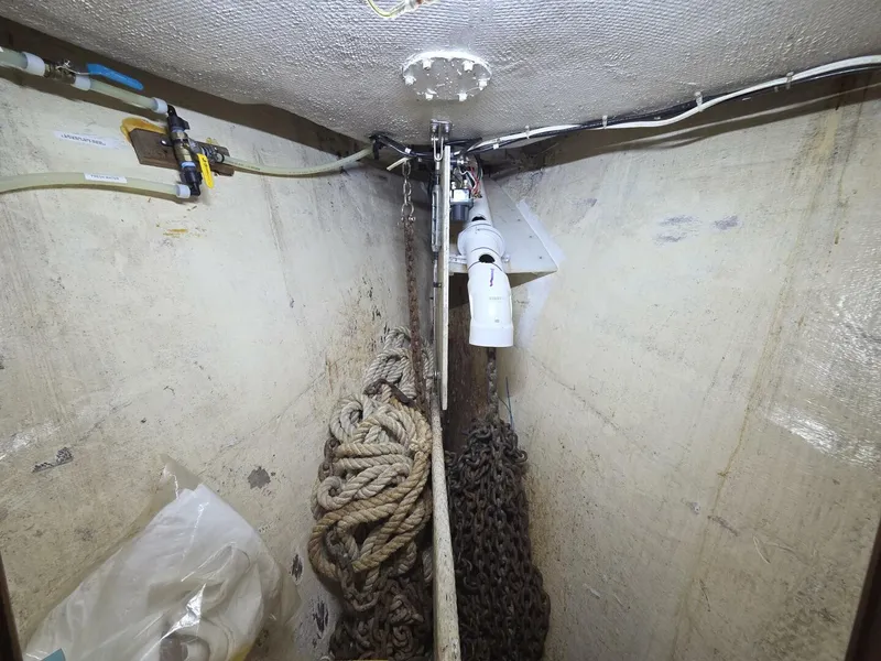 Slide: The Image of Island Packet 38 1988 - 5829410