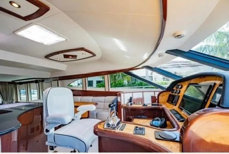 Slide: The Image of Neptunus 62 Flybridge 2012 - 5825084