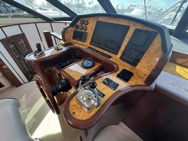 Slide: The Image of Neptunus 62 Flybridge 2012 - 5825086