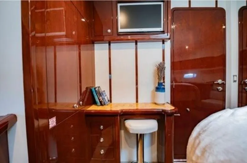 Slide: The Image of Neptunus 62 Flybridge 2012 - 5825105