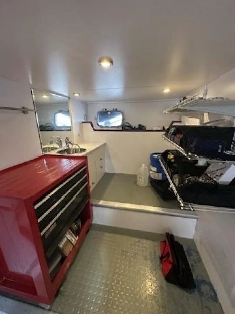 Slide: The Image of Neptunus 62 Flybridge 2012 - 5825110