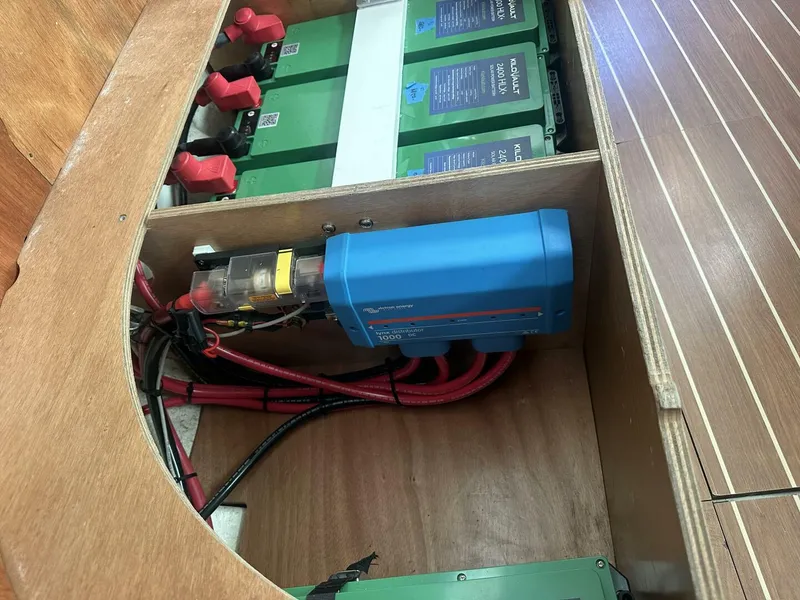 Slide: The Image of Jeanneau 42DS 2007 - 5825396