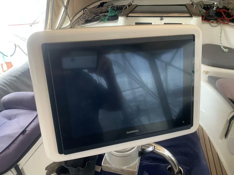 Slide: The Image of Jeanneau 42DS 2007 - 5825406