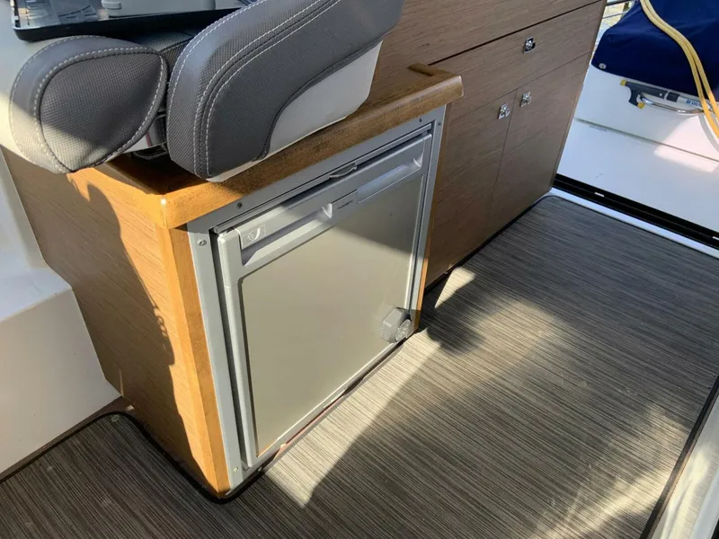 Slide: The Image of Jeanneau NC 895 2018 - 5825512