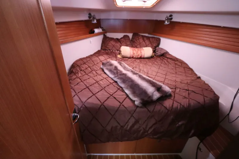 Slide: The Image of Catalina 355 2011 - 5825687