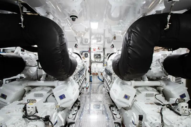 Slide: The Image of Crescent 117 2020 - 5825873