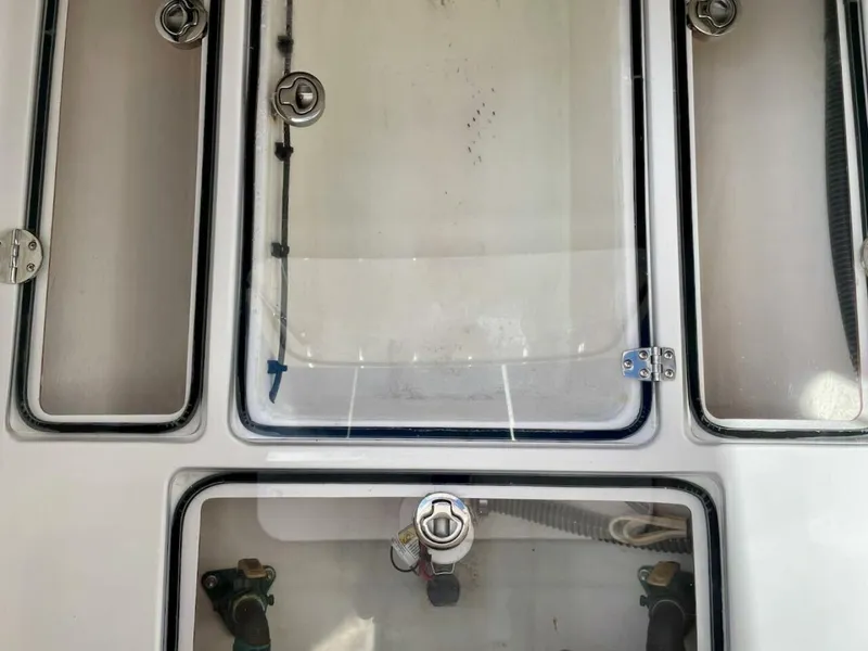 Slide: The Image of Bahama 37CC 2013 - 5825960