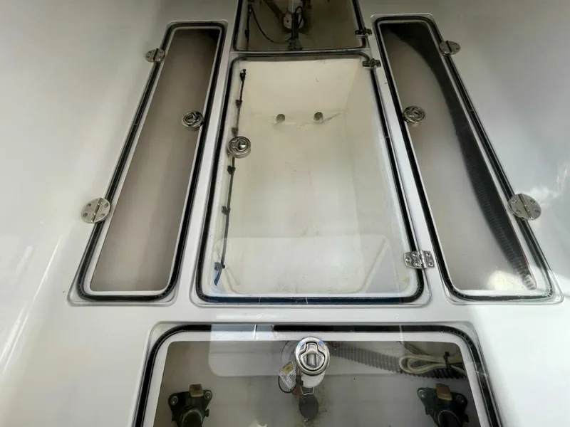 Slide: The Image of Bahama 37CC 2013 - 5825961