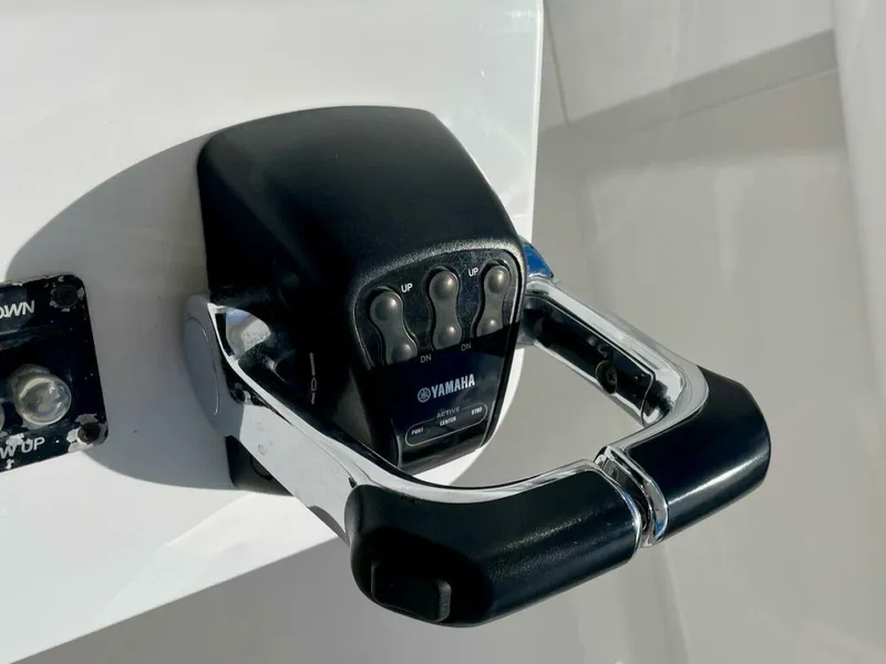 Slide: The Image of Bahama 37CC 2013 - 5825968