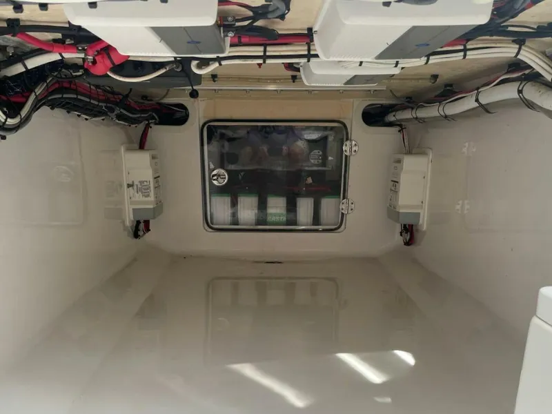 Slide: The Image of Bahama 37CC 2013 - 5825947