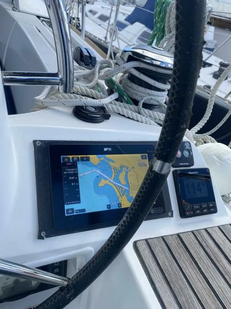 Slide: The Image of Jeanneau 519 2016 - 5827428