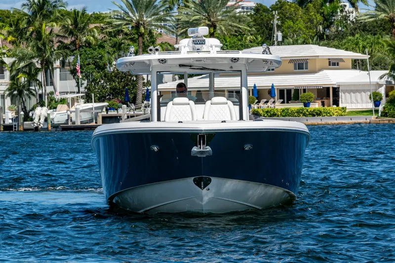 Slide: The Image of Everglades 395 Center Console 2020 - 7087698
