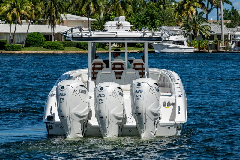 Slide: The Image of Everglades 395 Center Console 2020 - 7087696