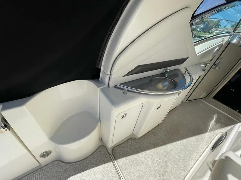 Slide: The Image of Sea Ray 390 Sundancer 2005 - 5826548