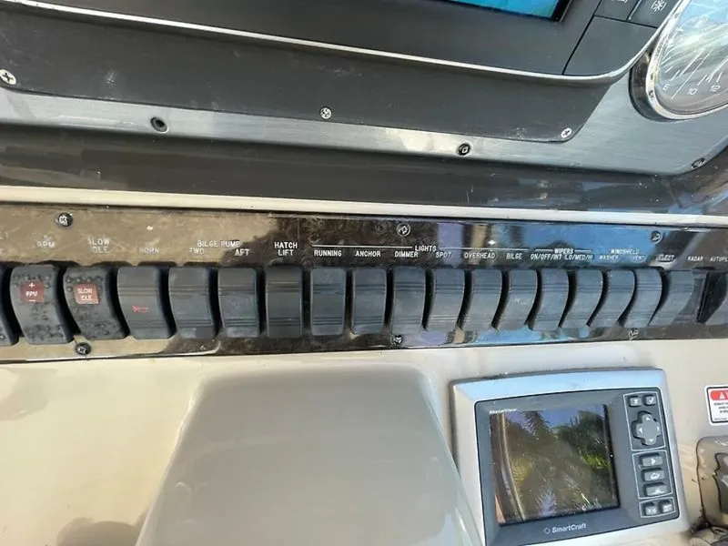 Slide: The Image of Sea Ray 390 Sundancer 2005 - 5826559