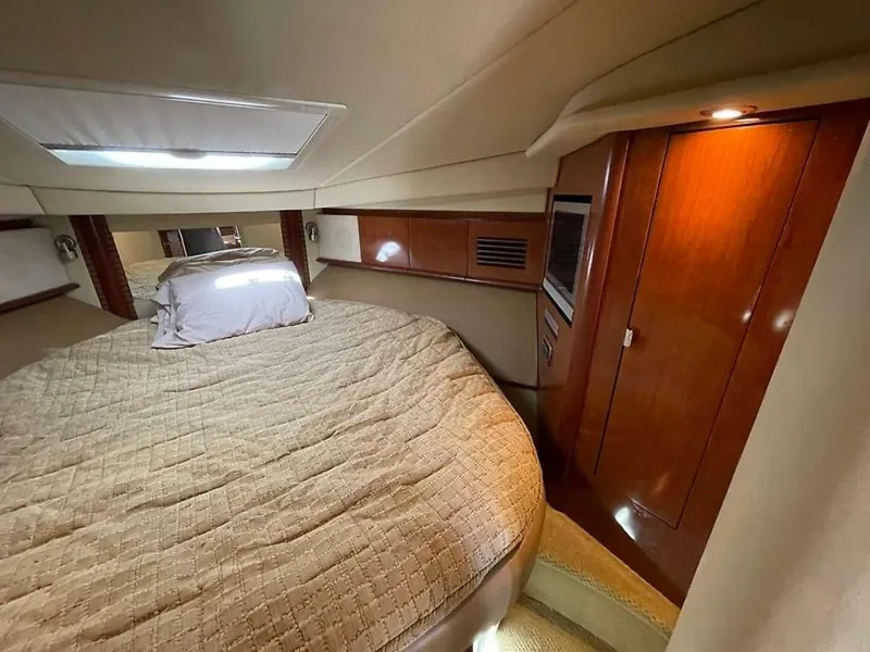 Slide: The Image of Sea Ray 390 Sundancer 2005 - 5826571