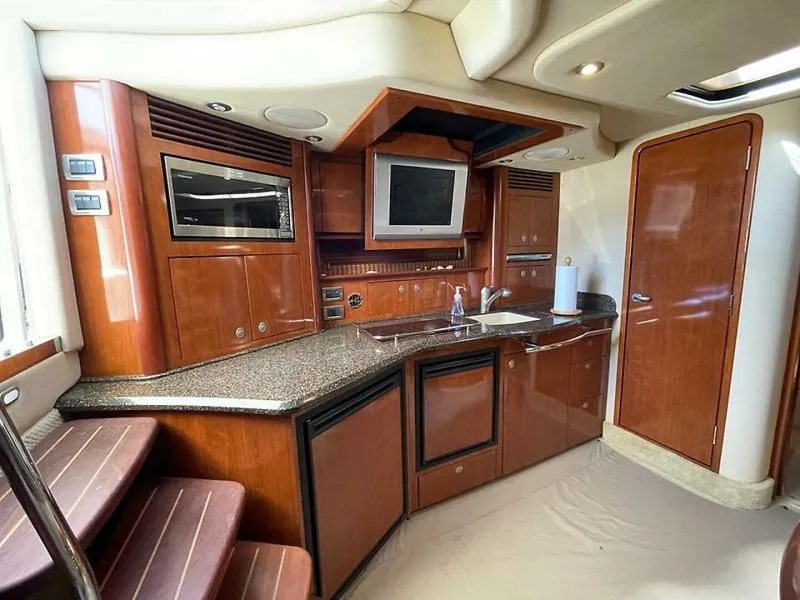 Slide: The Image of Sea Ray 390 Sundancer 2005 - 5826576