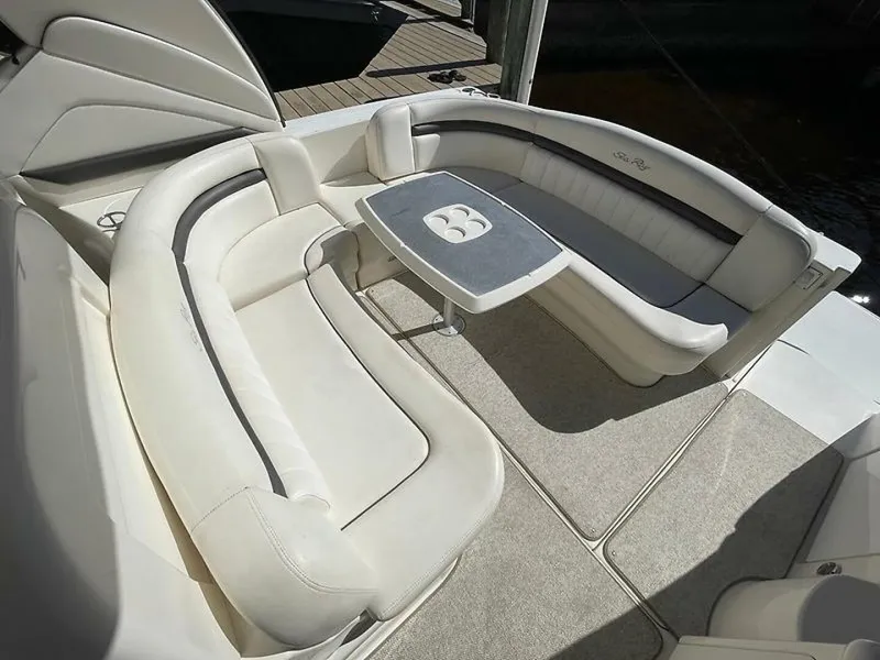 Slide: The Image of Sea Ray 390 Sundancer 2005 - 5826543