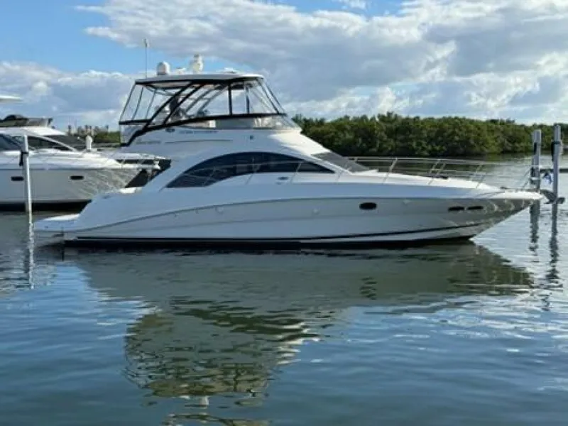 Slide: The Image of 2008 Sea Ray 47 Sedan Bridge - Profile - 5873376