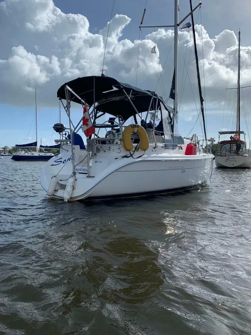 Slide: The Image of Hunter 305 2003 - 5826644