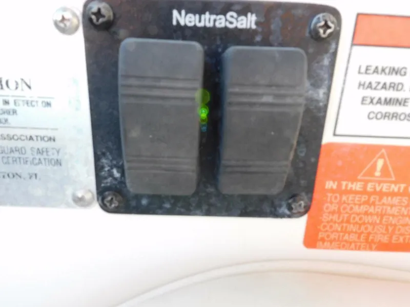 Slide: The Image of Monterey 302 Sport Cruiser 2006 - 5826853