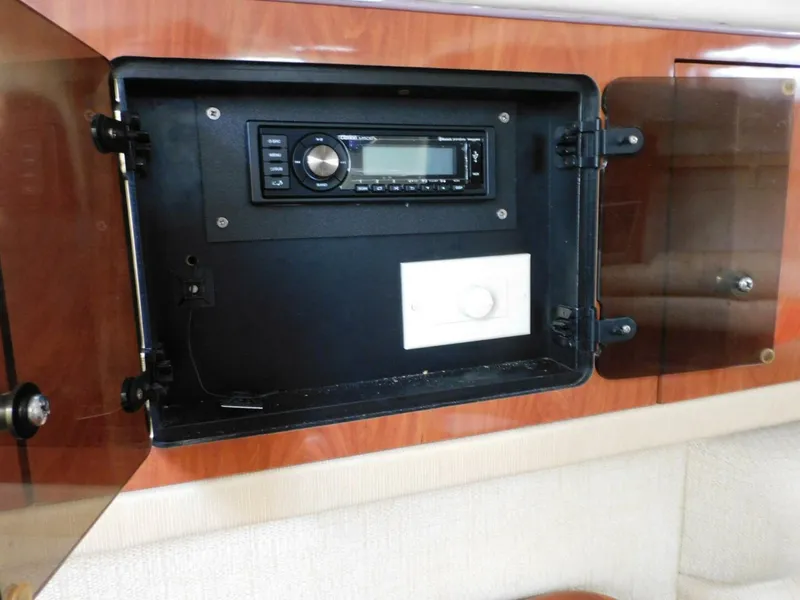 Slide: The Image of Monterey 302 Sport Cruiser 2006 - 5826831