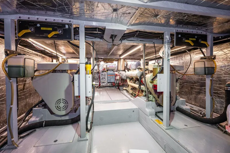 Slide: The Image of Tollycraft 48 1991 - 5827173