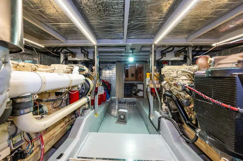 Slide: The Image of Tollycraft 48 1991 - 5827176