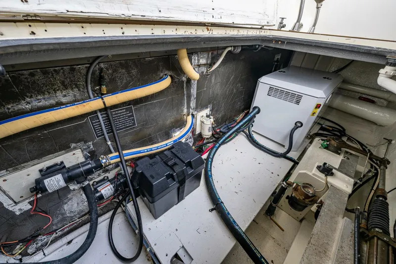 Slide: The Image of Tollycraft 48 1991 - 5827186