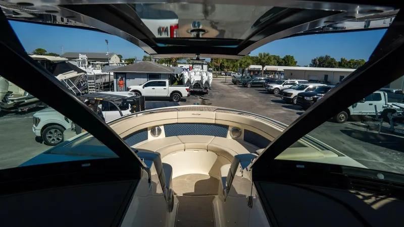 Slide: The Image of Chris-Craft Calypso 2026 - 5827095