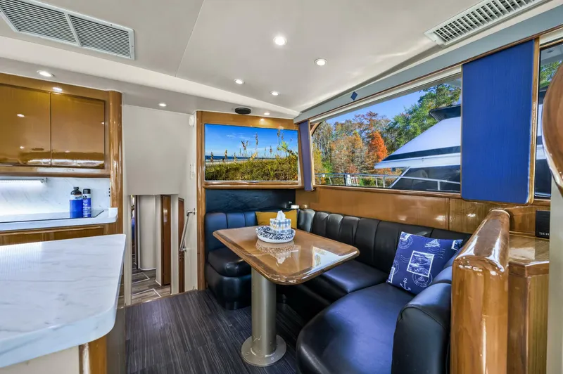 Slide: The Image of Viking 58 Enclosed Flybridge 1999 - 5827592