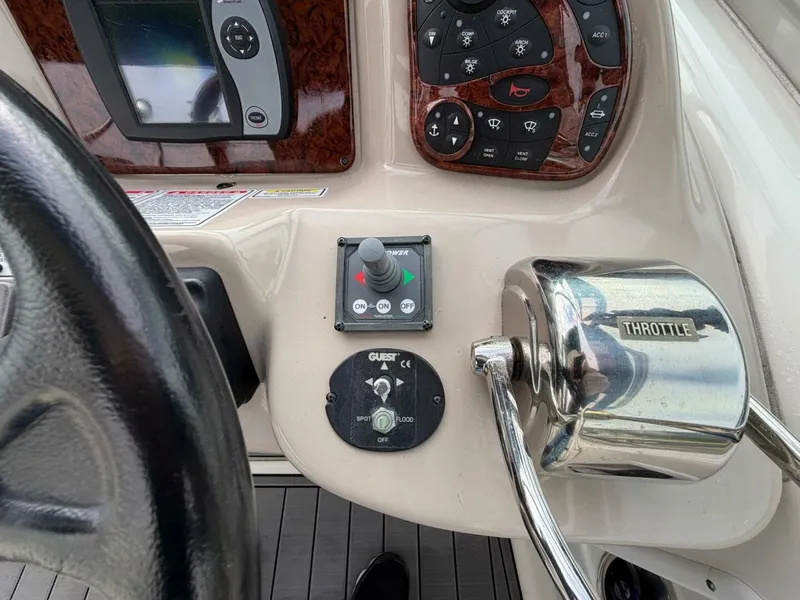 Slide: The Image of Sea Ray 340 Sundancer 2004 - 5827526