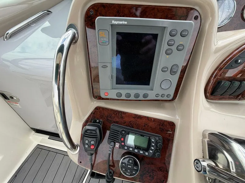 Slide: The Image of Sea Ray 340 Sundancer 2004 - 5827528