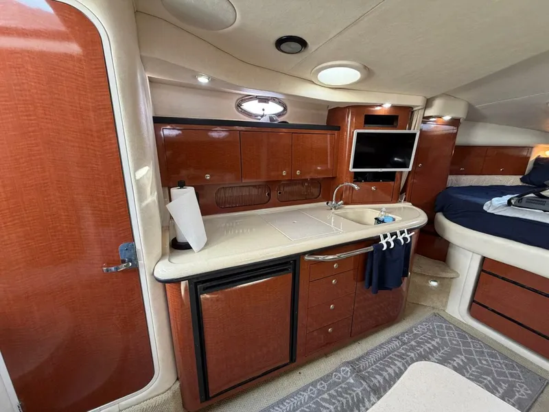Slide: The Image of Sea Ray 340 Sundancer 2004 - 5827534